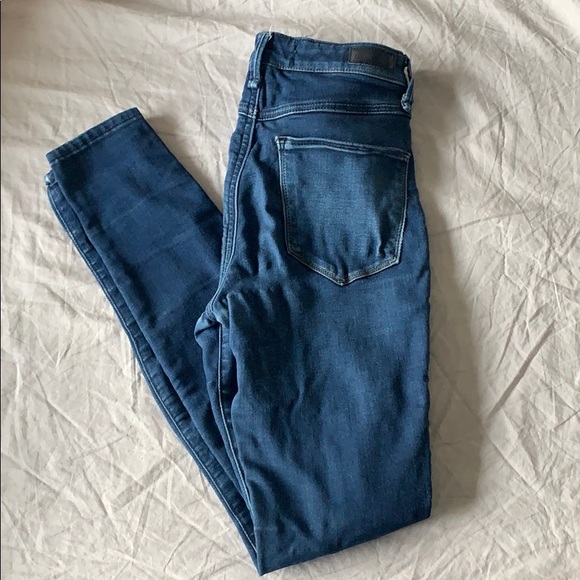 a&f skinny jeans (23 waist) - Picture 3 of 4